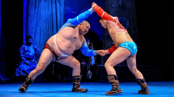 Мой дух-театр, моя сила-борьба, моя любовь-Тыва. ( СТАДИОН " ХУРЕШ". )