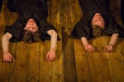 Между небом и землей жаворонок вьётся. «Коляда театр». Екатеринбург. В ОМСКЕ!