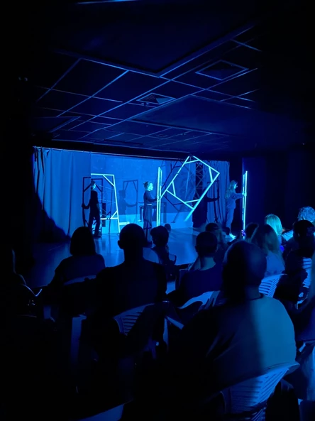 Спектакль горожан