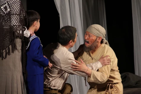 Дээр суу узаал-ла!.. ( Черпнем воды с небес)