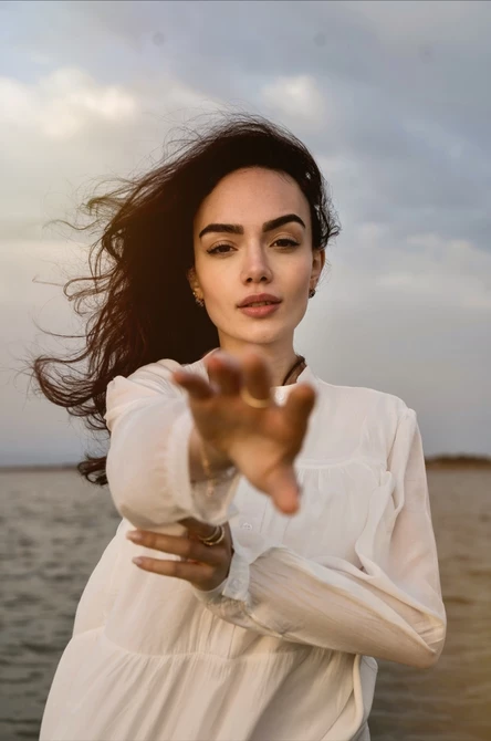 Анна Егоян. НОВАЯ ПРОГРАММА - "СТИХОТЕРАПИЯ."