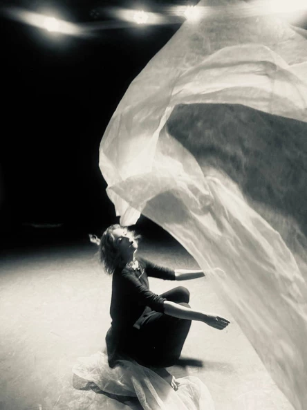 Офелия ищет Гамлета