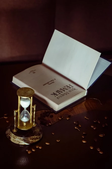 "ЧИТАЕТ АВТОР" вечер ироничной женской прозы