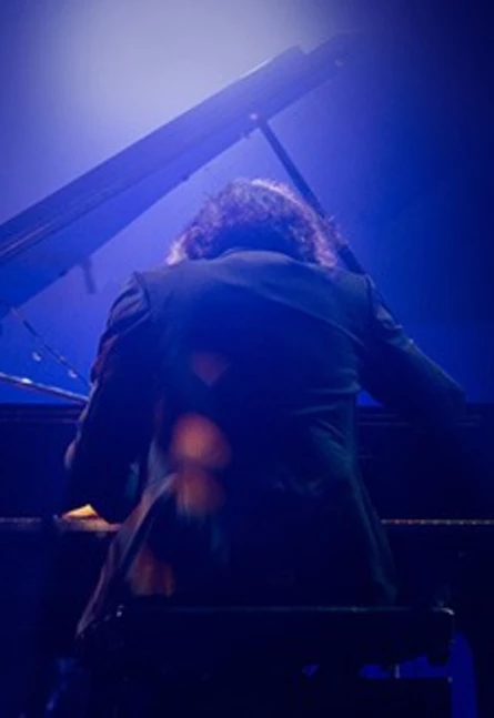 NEOclassic: Einaudi, Zimmer, Arnalds, Tiersen