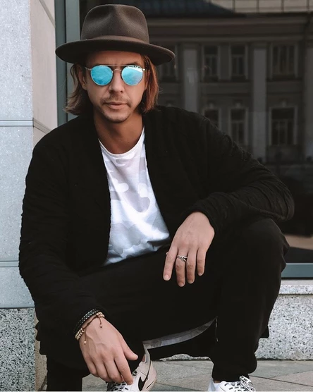 MAGIC ROOM | VLAD CHE (MSK)