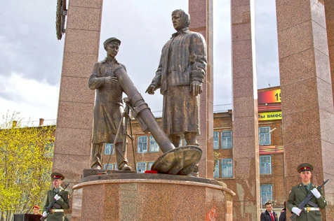 Экскурсия для школьников, посвященная празднованию 09 мая «НИКТО НЕ ЗАБЫТ, НИ ЧТО НЕ ЗАБЫТО»