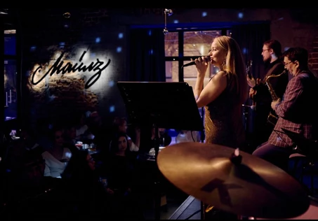 Пронзительные признания / джазовое трио Елизаветы Богдановой