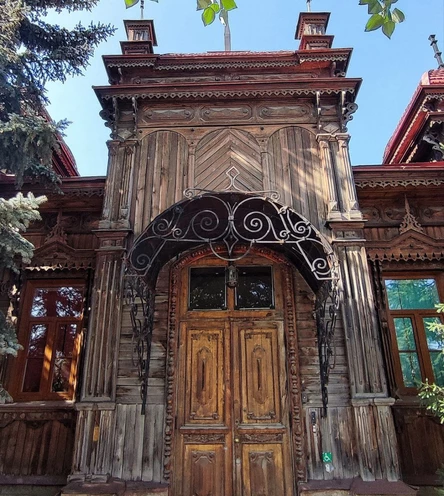 Экскурсия "Исторический центр2.0" с Юлией Семейкиной