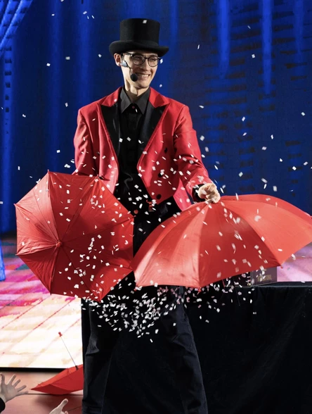 "МОРОЗНОЕ ФОКУС-ШОУ"