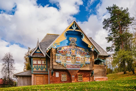 Экскурсия «Самобытный Смоленский край: усадьба-теремок Талашкино + Смоленск»