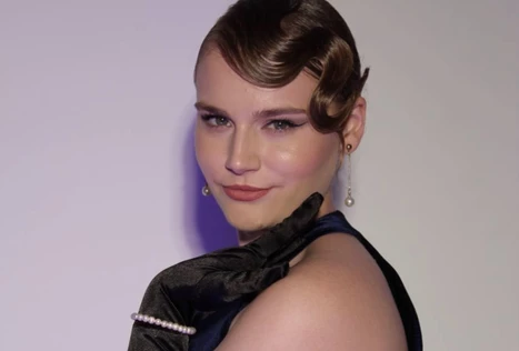 Новогодние песни из любимых кинофильмов — Ольга Антипова и Tmn band