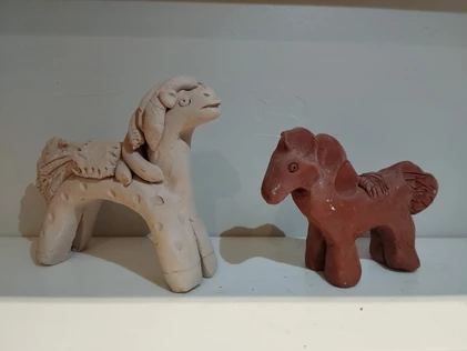 Мастерская Аникушина, экскурсия и новогодний мастер-класс «Лошадки» по лепке из глины 5-6 лет