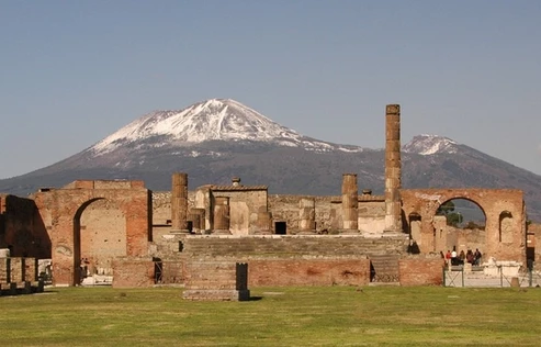 Помпеи и Геркуланум: умершие и воскресшие города