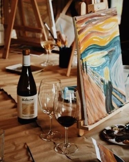 Создание картин под винное сопровождение