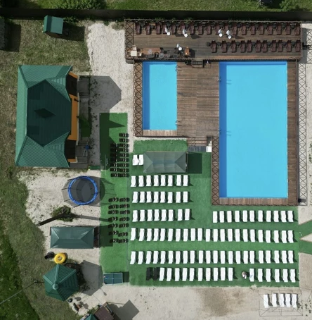 Пляж У Дачи