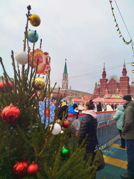 Экскурсия "Новогодняя Москва - город ёлочных игрушек!"