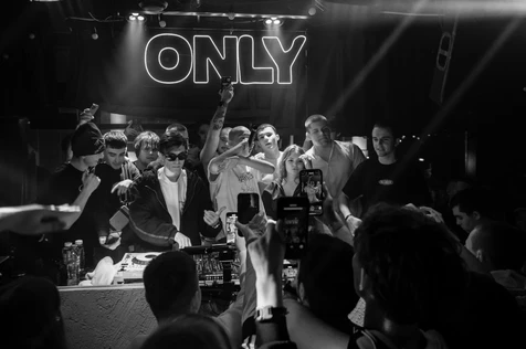 ****** ****** + ОЧЕНЬ СТРАШНАЯ ТУСА