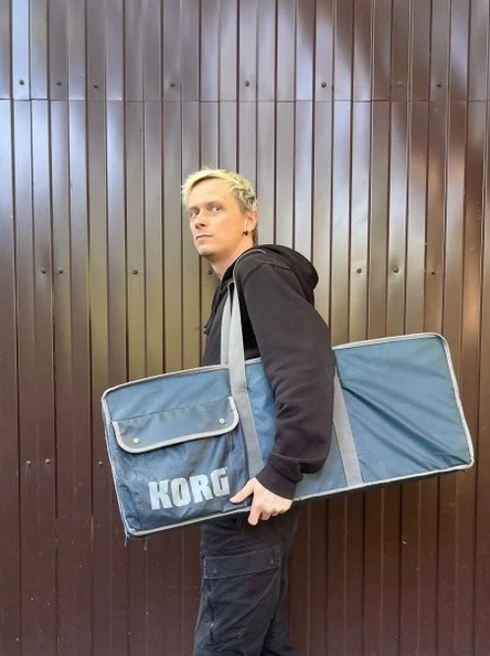 LARIONOV and TECHNOCIRCLE