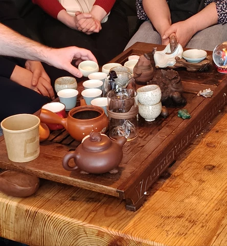 «Чай в Че: от верблюжьих караванов до современных чайных традиций», экскурсия Юлии Семейкиной