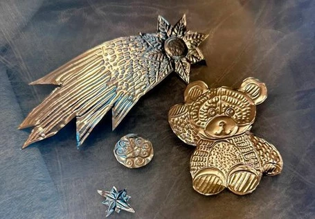 "Игрушка-чеканка"