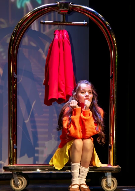 Белая Колдунья и волшебный лифт