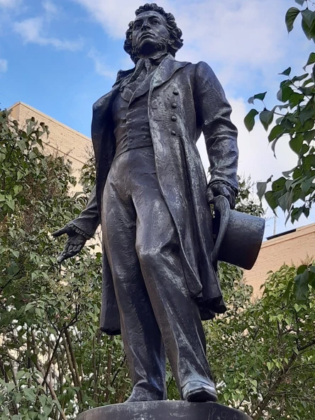 Автобусная экскурсия "Солнце русской поэзии" (А.С. Пушкин в Петербурге) с Ириной 10+