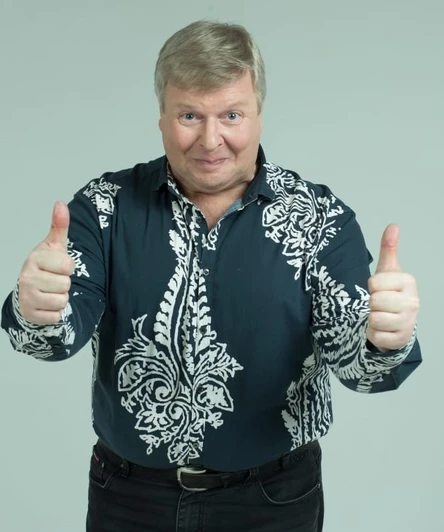 Творческий вечер Михаила Вашукова - "Петь и смеяться разрешается"