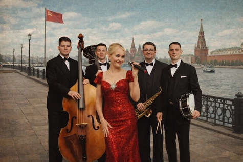 Подмосковные вечера в ритме джаза — Лиза Богданова и STAGE BAND