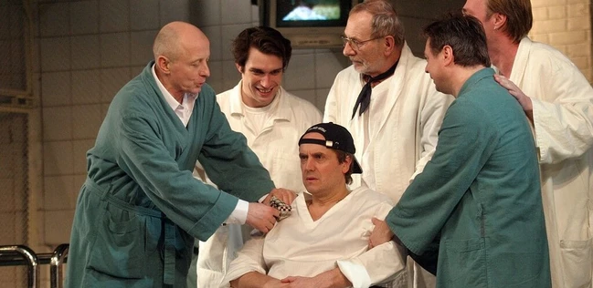 Пролетая над гнездом кукушки