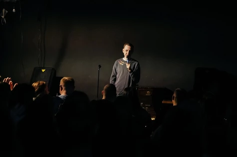 Игра комиков