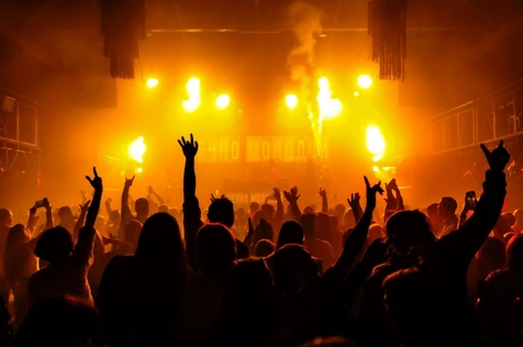 ВЕЧНО МОЛОДОЙ