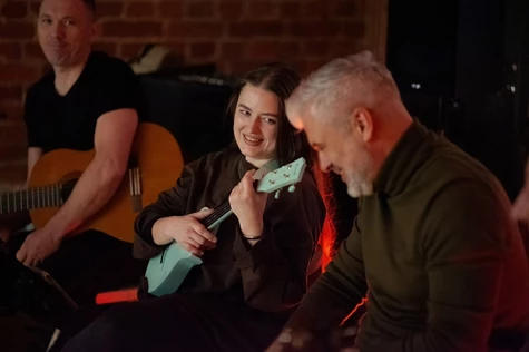 Электро-акустический "Гитарник"