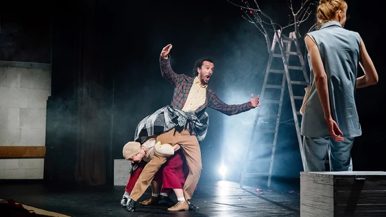 Мой дедушка был вишней