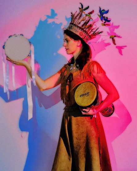 ...И тут появилась музыка