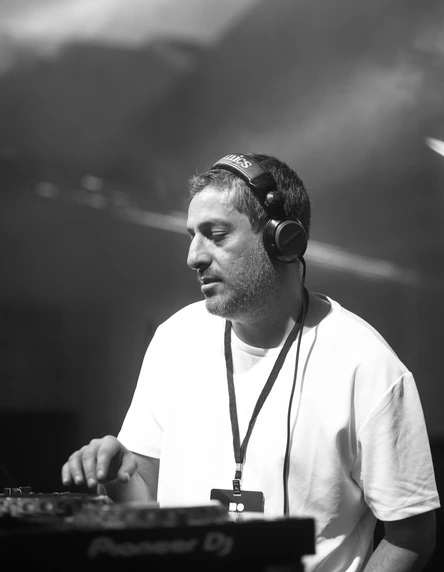 ГРЯДЁТ: Sinan Arsan - впервые в Москве