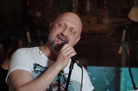 Вечер с Гошей Куценко: «Слова под музыку» в «Модной среде 1823»