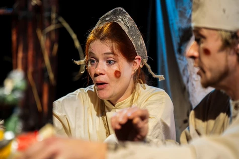 "Глиняные сказки": спектакль