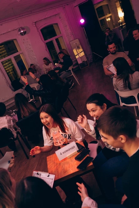 Весенний музыкальный квиз