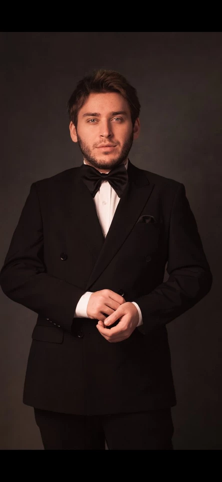 ЗВЕЗДА КЛАССИЧЕСКОЙ МУЗЫКИ ТИМУР СЛАНОВ