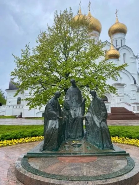 Поездка «Ярославль: Стрелка двух рек, Толгский монастырь и кедровая роща»