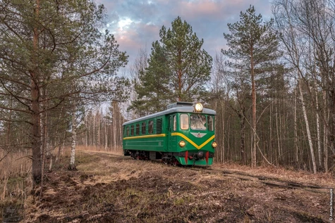 По УЖД с автомотрисой АМ1-169