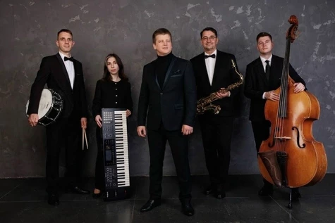Возьми меня на луну — Артём Канцлер и Stage band