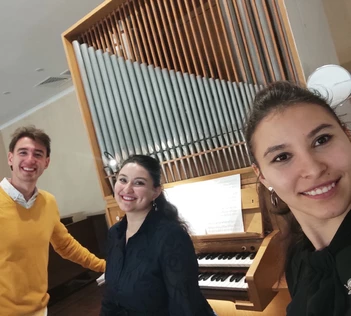 YOU R ME (орган, скрипка и баритон)